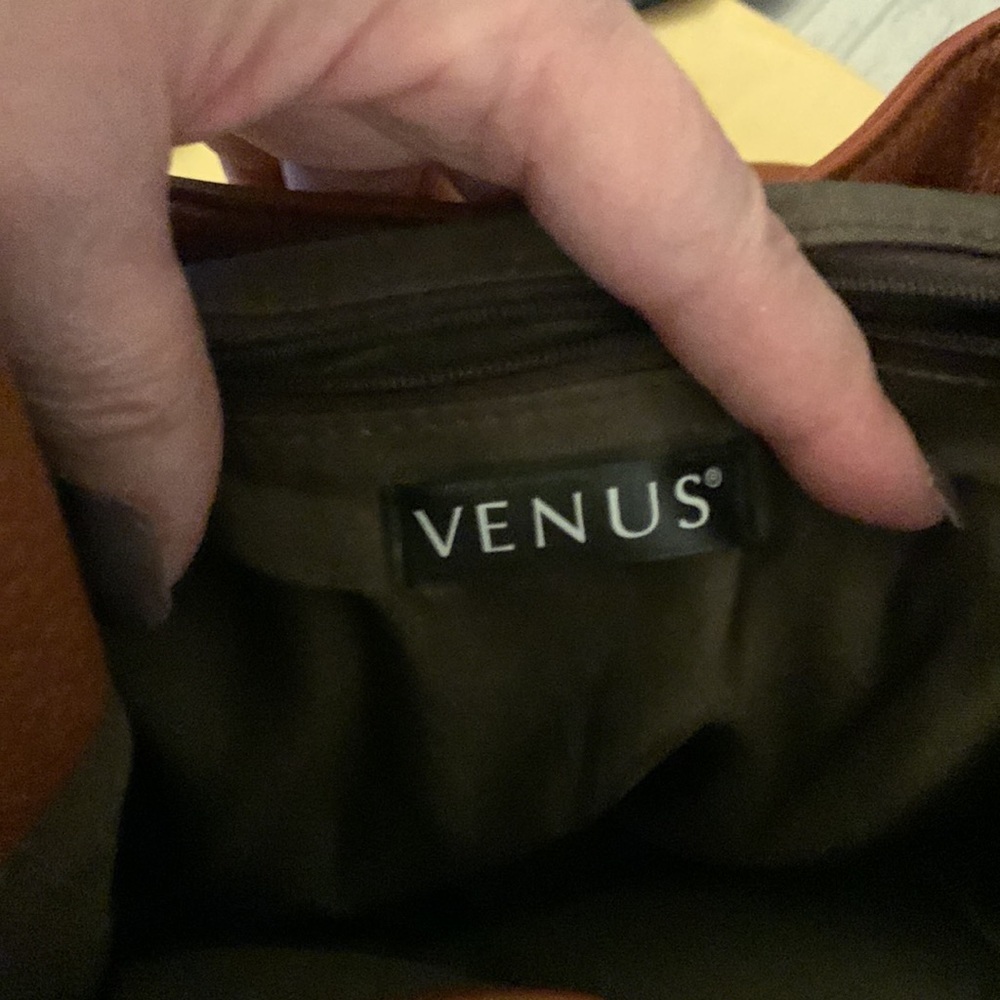 Venus Napsack with faux fur cheetah print flap NWOT - Picture 10 of 11